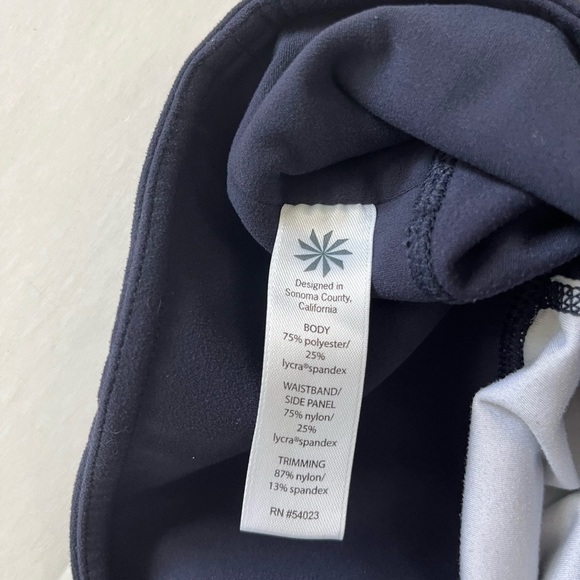 Athleta Leggings Geometric Capri Blue Large - Picture 7 of 8